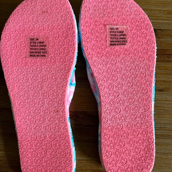 Lilly Pulitzer Slippers - Picture 2 of 7